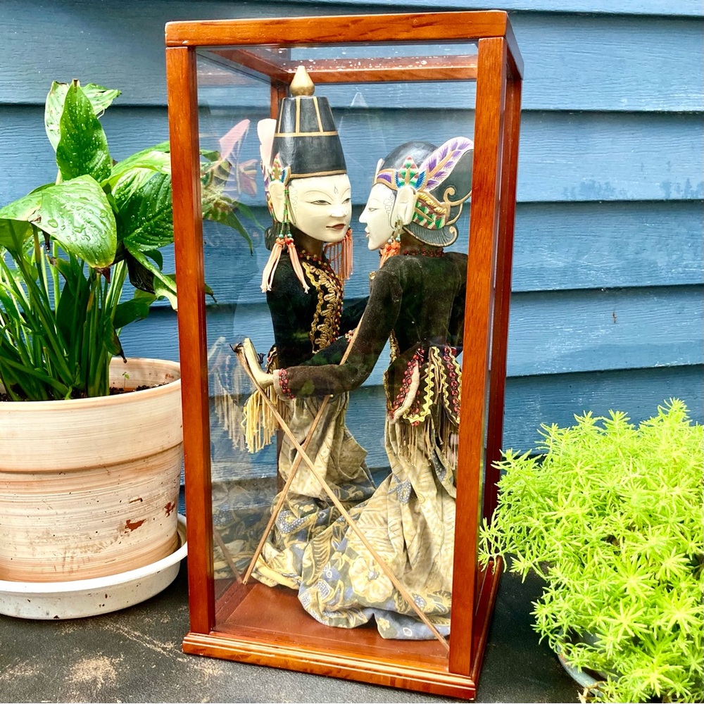 18 & 16” Wayang Golek Java Indonesia Asian Stick Marionettes & case.